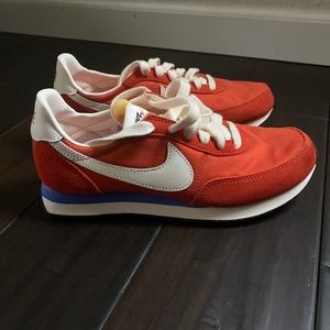 Nike Waffle Trainer 2 Size 4.5Y